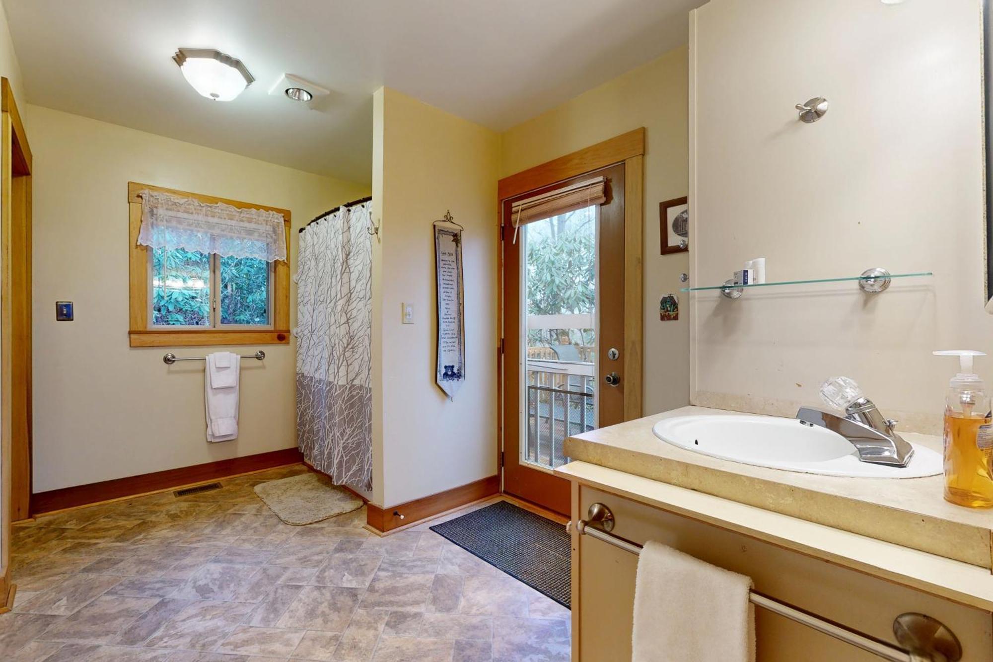 2 Bed 2 Bath Vacation Home In Whittier V Kültér fotó